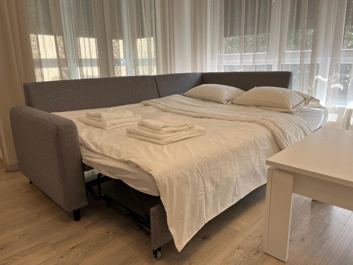 Elegant Escape Apartment II - City Centre Bratislava Exteriör bild